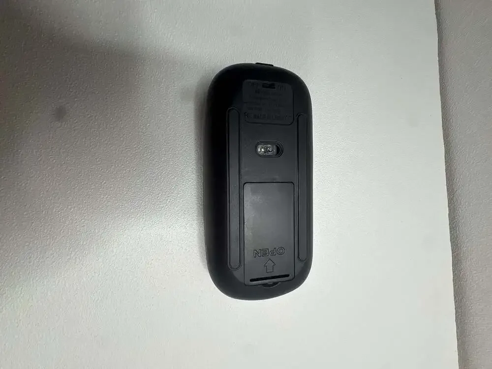 Global One M108 Ultra-Slim 2.4G Wireless Optical Mouse